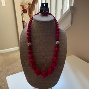 Pink necklace and earring set